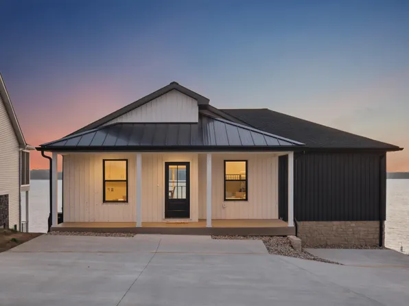 631 Sherwood Dr, Gilbertsville, KY 42044