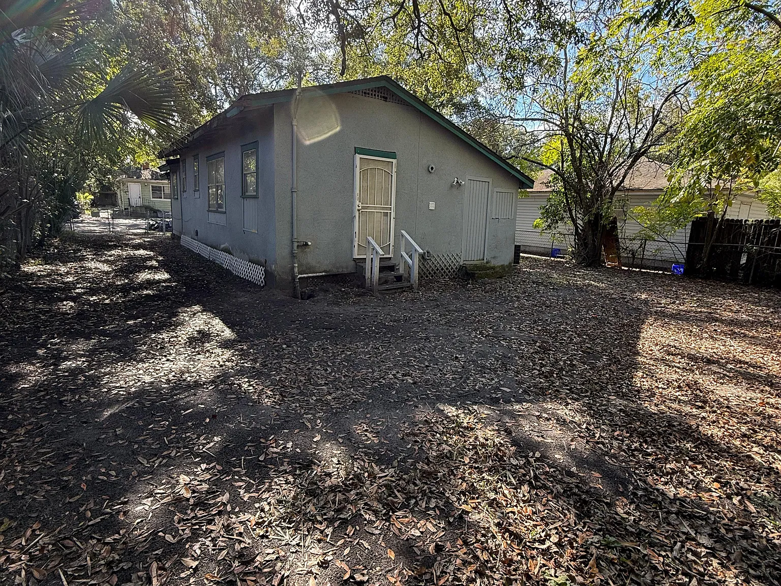 3 bed, 872 sqft, $1,000 — Photo 4