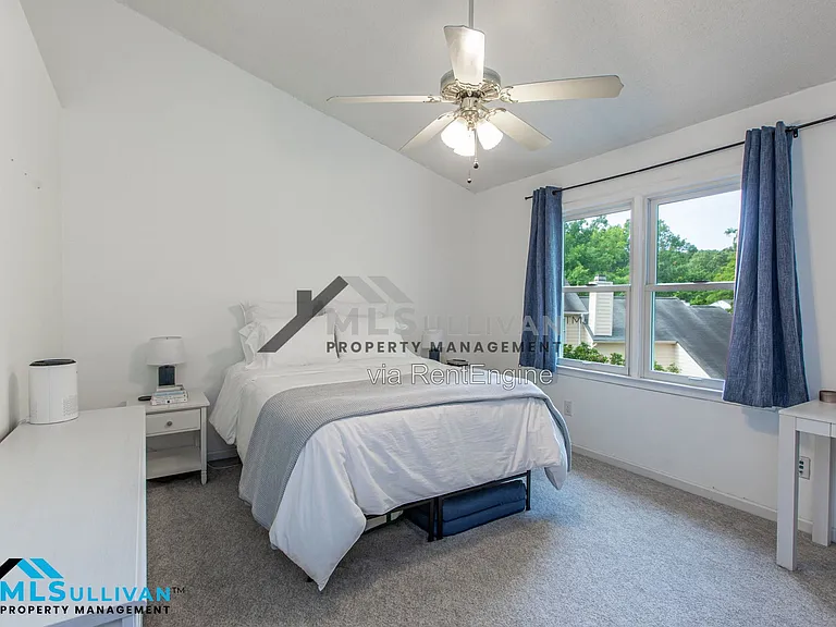 208 Standish Dr — Photo 14