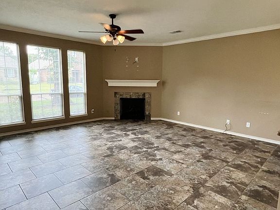 4th image of 4 Fernwood Dr