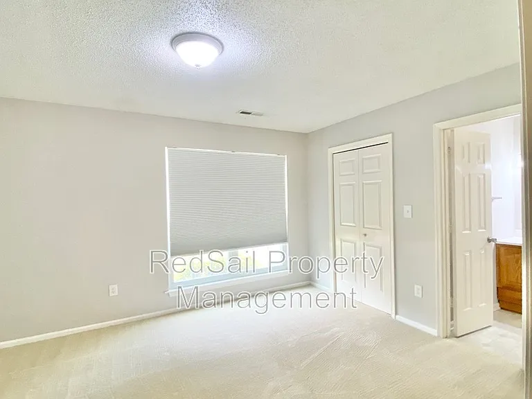5310 Gardner Ct — Photo 10