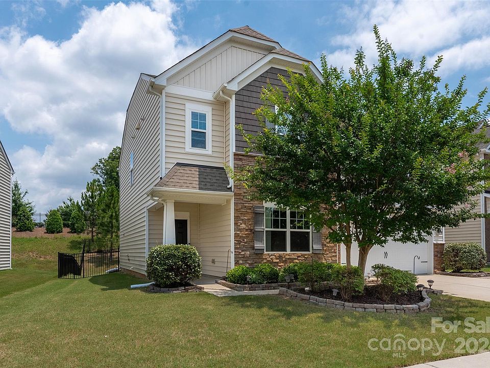 1st image of 15017 Springwood Estate Dr
