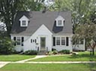 726 W Pleasant St, Portage, WI 53901