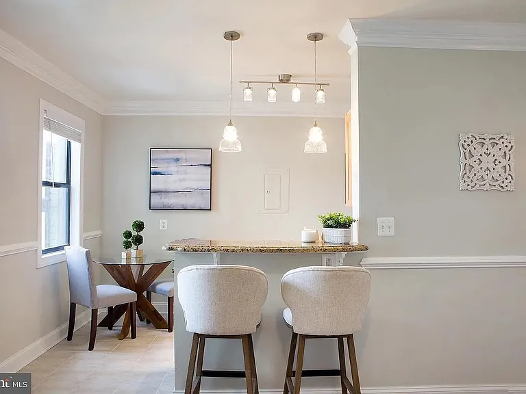 315 Evarts St NE #107 — Photo 5