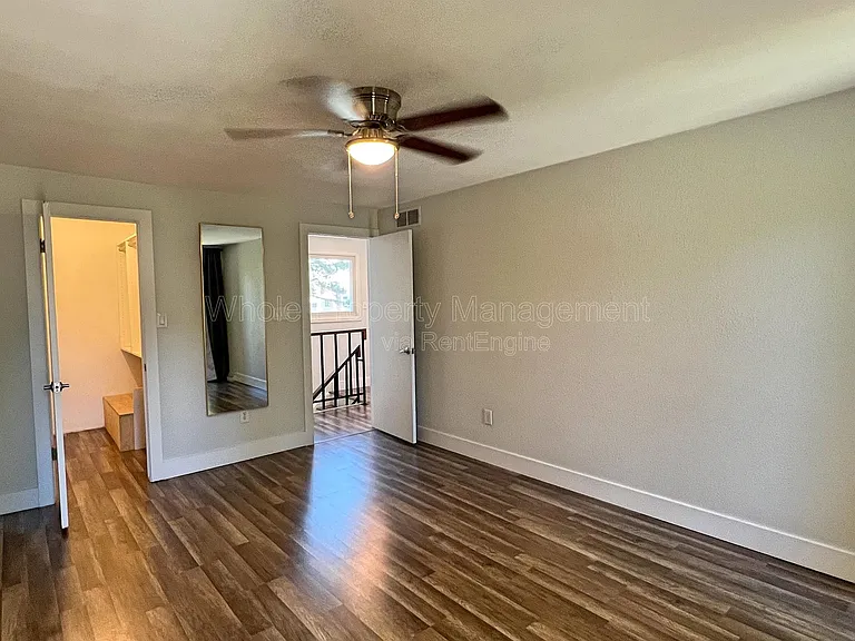 3032 S Macon Cir — Photo 21
