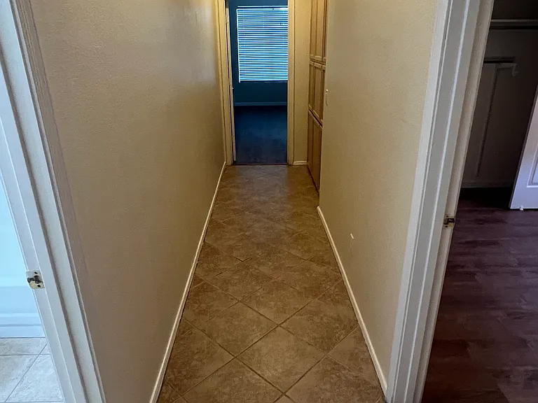 6605 W Lawrence Ln — Photo 6