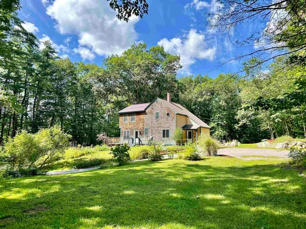 12 Starrett Road, Bennington, NH 03442
