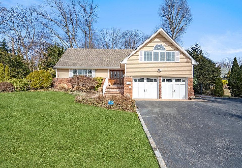 1st image of 49 Harwood Drive E
