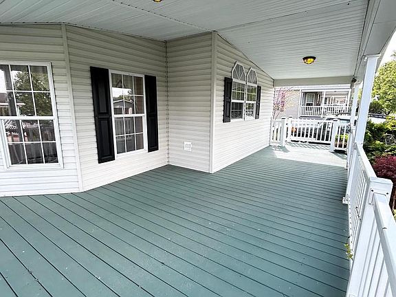 4th image of 548 Conestoga Dr