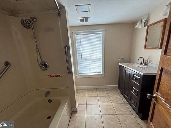 5th image of 137 Repaupo Station Rd