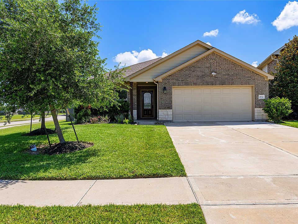 1st image of 2832 Cross Colony Dr