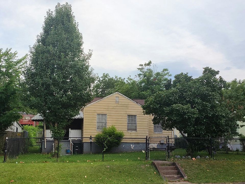 1st image of 1041 40th St S