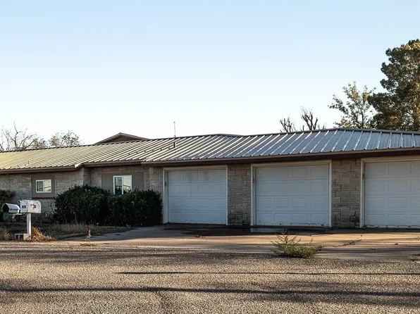 416 E Morgan Rd, Hagerman, NM 88232
