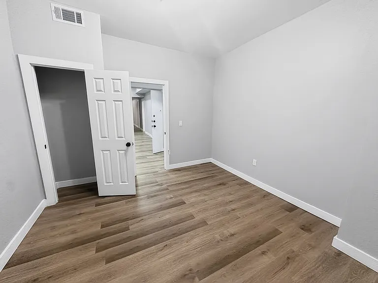 113 Elizabeth Ave #3 — Photo 12