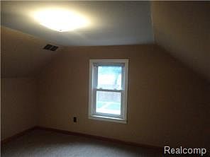 3rd image of 5918 Kinmore Ave