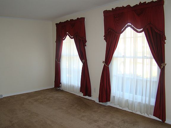2nd image of 1612 Cynthia Dr