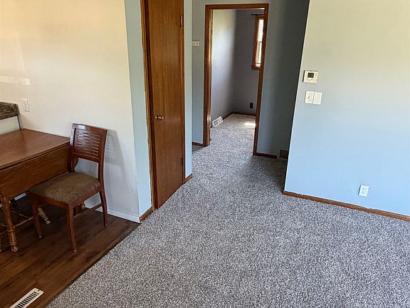 2nd image of 206 E 1st St