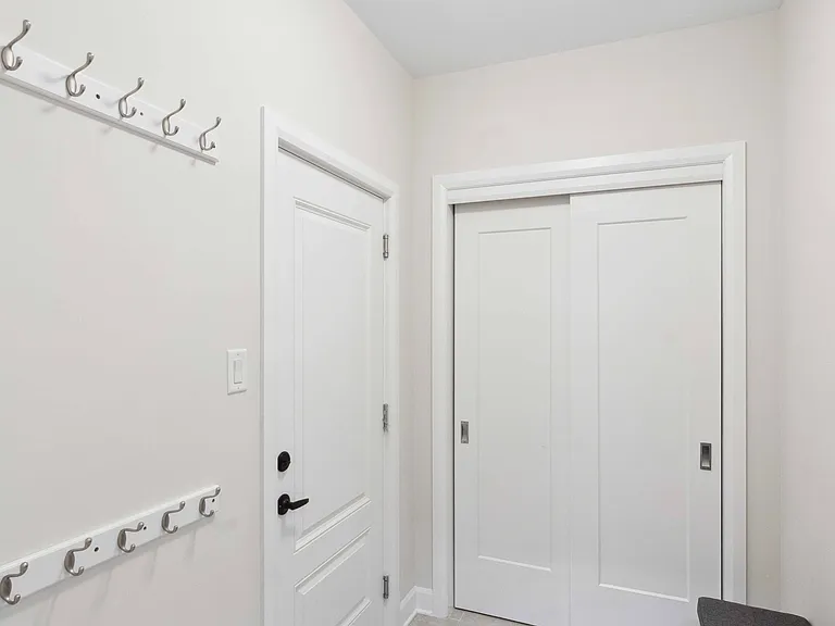 934 Clarkia St — Photo 19