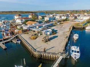 3535 Bartz St, Oceanside, NY 11572