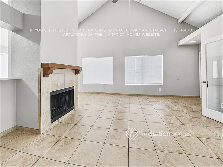 2142 W Monona Dr — Photo 5