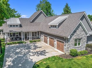 1306 Victoria Ln, Fenton, MI 48430