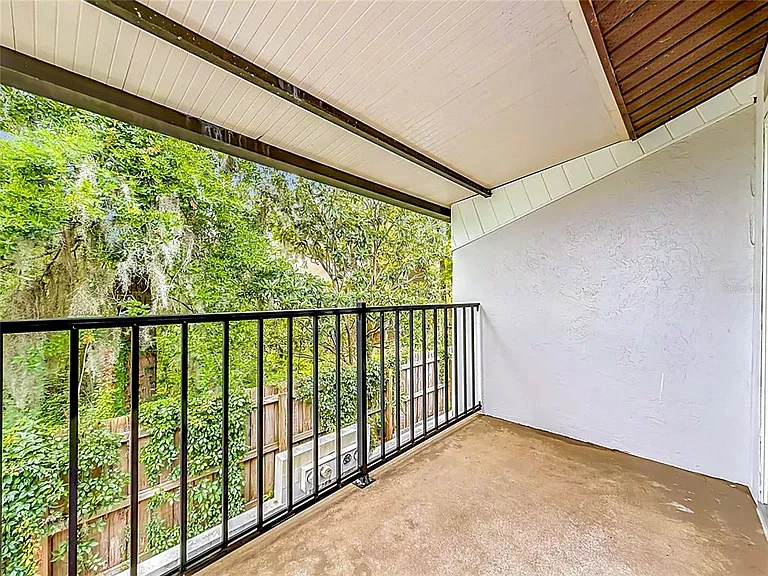 2113 NE 38th Ave — Photo 38