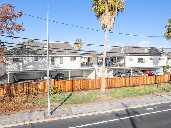 3rd image of 1513-1519 Brookvale Dr