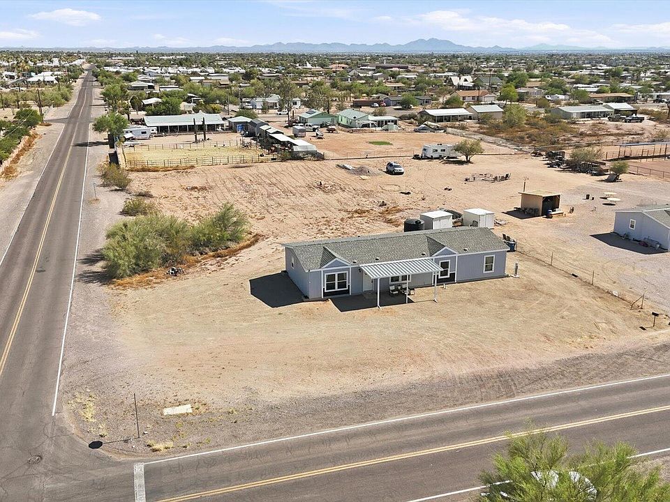 1st image of 833 W Tepee Street
