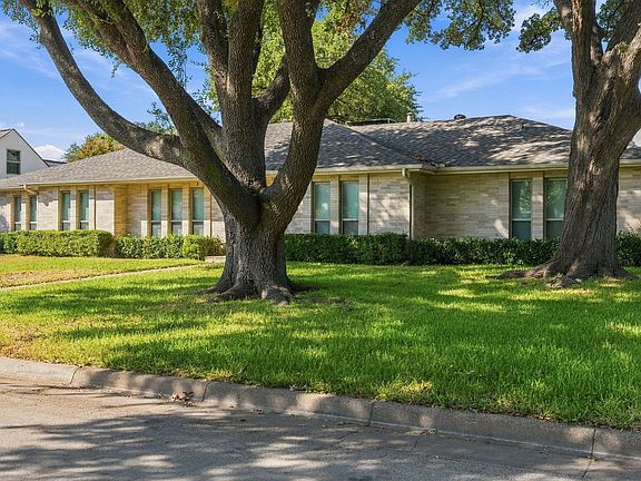 3rd image of 4015 Myerwood Ln