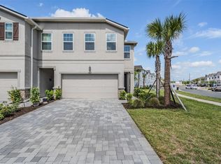 19219 Blue Pond Dr, Lutz, FL 33558