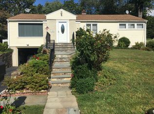 55 Holbrooke Rd, White Plains, NY 10605