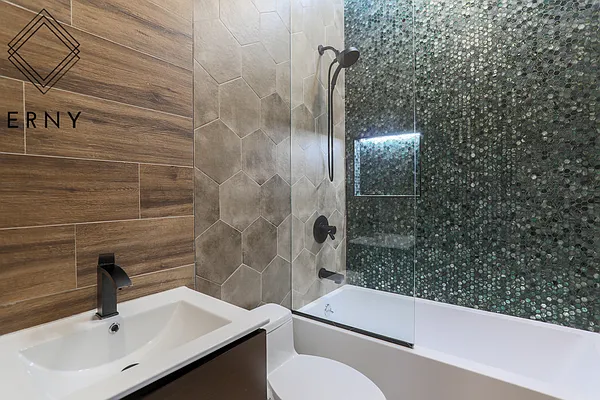 Rented by ERNY LLC | media 39