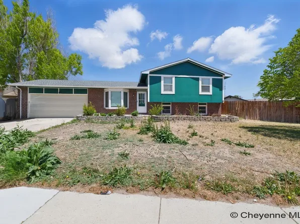 4821 King Arthur Way, Cheyenne, WY 82009