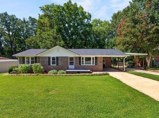 1104 S Limestone St, Gaffney, SC 29340