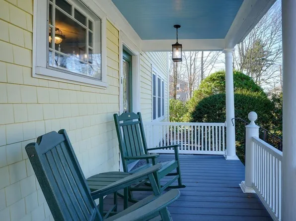 1032 Main St APT 1, Millis, MA 02054