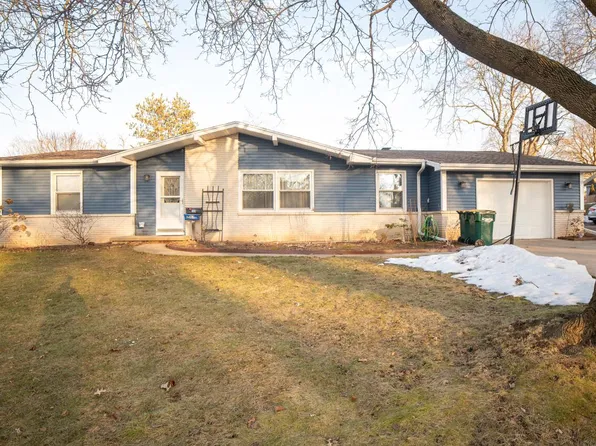 1119 Grove STREET, Fort Atkinson, WI 53538