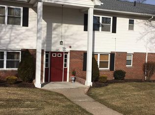127 Colonial Cir UNIT C, Chicopee, MA 01020