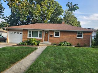 2237 9th Pkwy, Waukegan, IL 60085