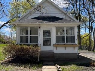 1303 Pringle Ave, Jackson, MI 49203