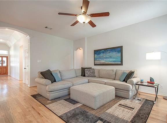 5th image of 3005 Brush Creek Ln