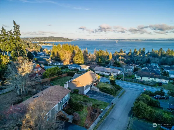 7565 E Juneau Court, Port Orchard, WA 98366