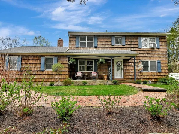 15 Gull Hill Drive, Northport, NY 11768