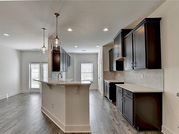 4th image of 5809 Calle Vista Dr