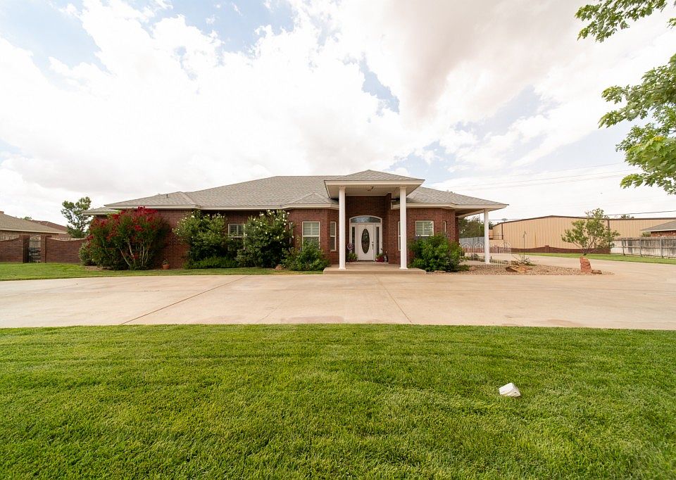 1st image of 808 Jeanie Dr