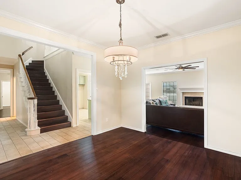 7030 Chiswick Dr — Photo 2