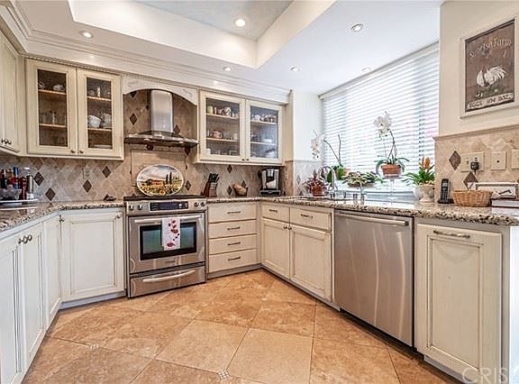 4th image of 22234 Wildwood Pl