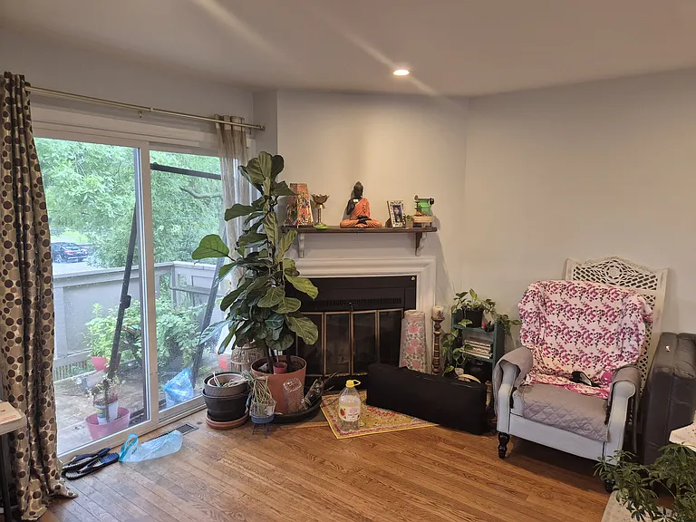 21 Park St #4 — Photo 8