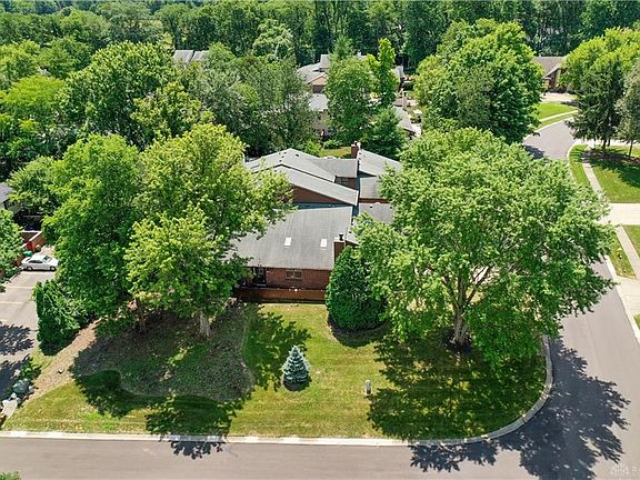3rd image of 8200 Rhine Way
