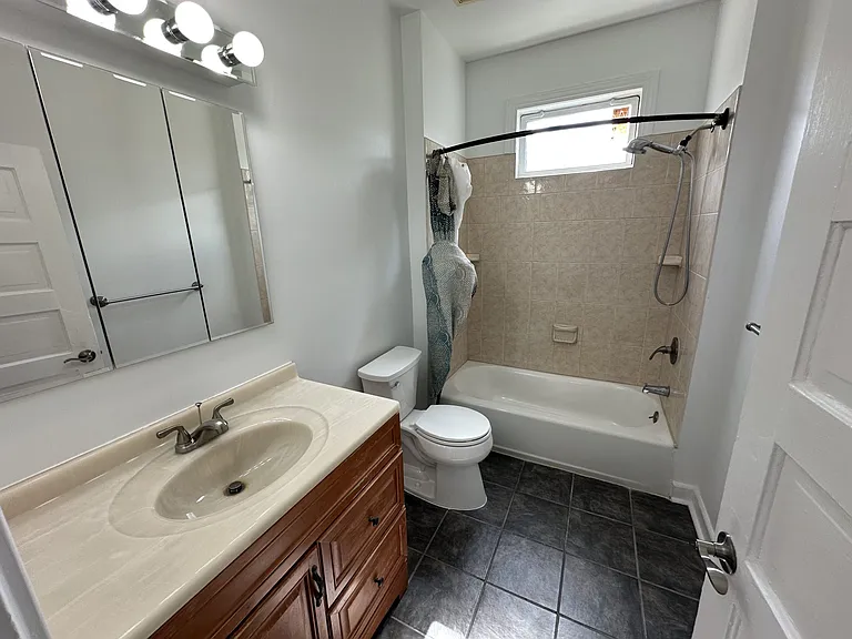 901 Alabama Ave SE — Photo 16
