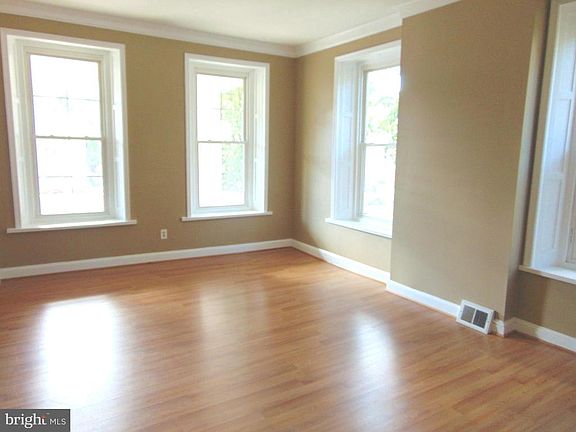 3rd image of 103 Main St